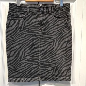 Tribal Black/Grey‎ Animal Print Knee Length Skirt Size 8